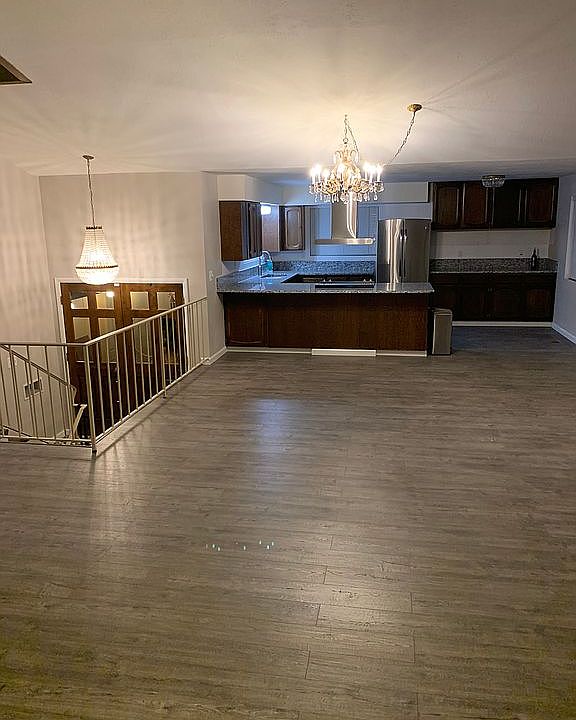 1st image of 2415 Robert Ave