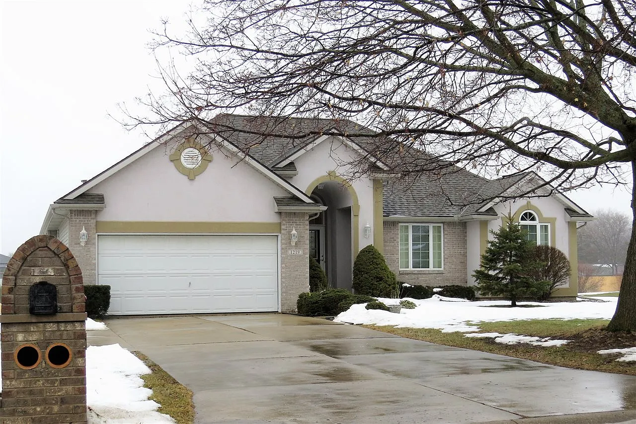 1219 Heatherwoode Rd photo 1