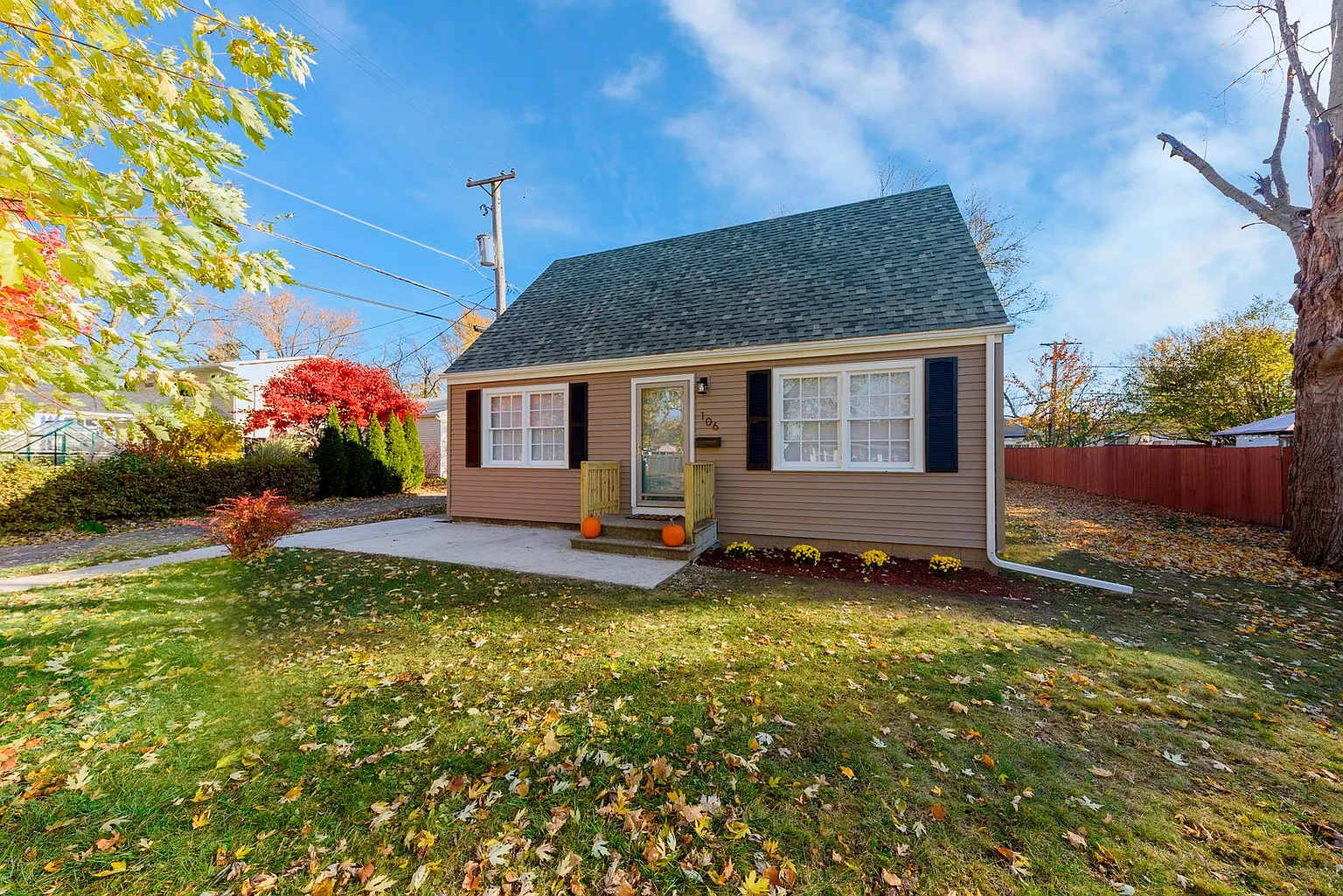 106 Park Dr photo 1