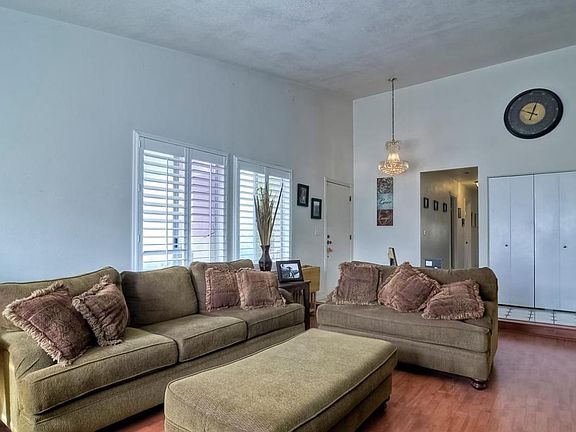 3rd image of 729 Anza Way