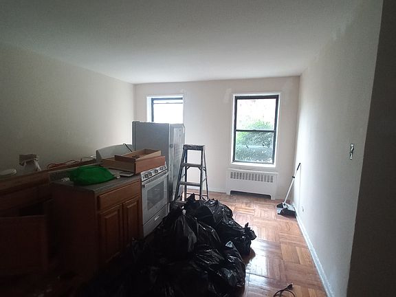 5th image of 14149 84th Dr Floor 1