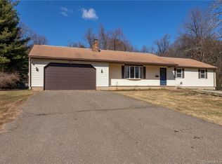 35 Noah Chapin Dr, Somers, CT 06071