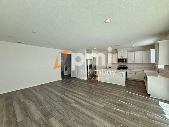 4th image of 707 Carnation Dr