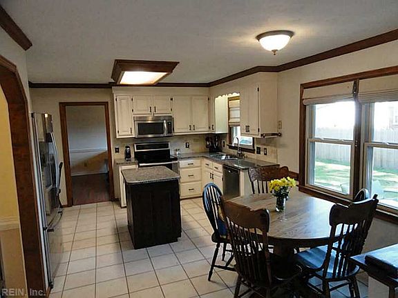 4th image of 3804 Fleet Ct