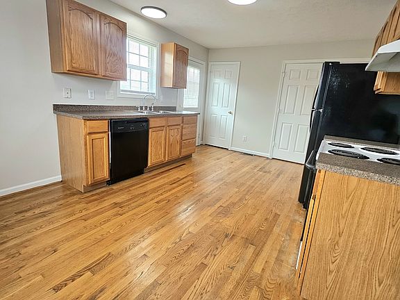 5th image of 111 Frye Ct