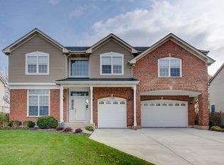 1260 White Chapel Ln, Algonquin, IL 60102