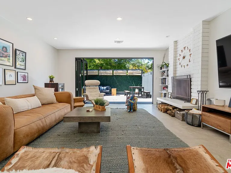 2820 Nichols Canyon Pl — Photo 10