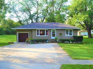 320 NW 2nd St, Stuart, IA 50250