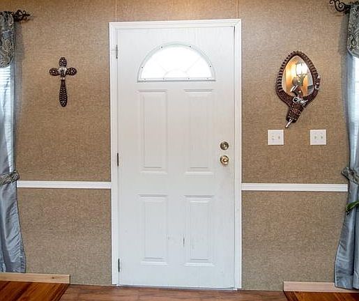 2nd image of 156 Deer Park Pvt Dr