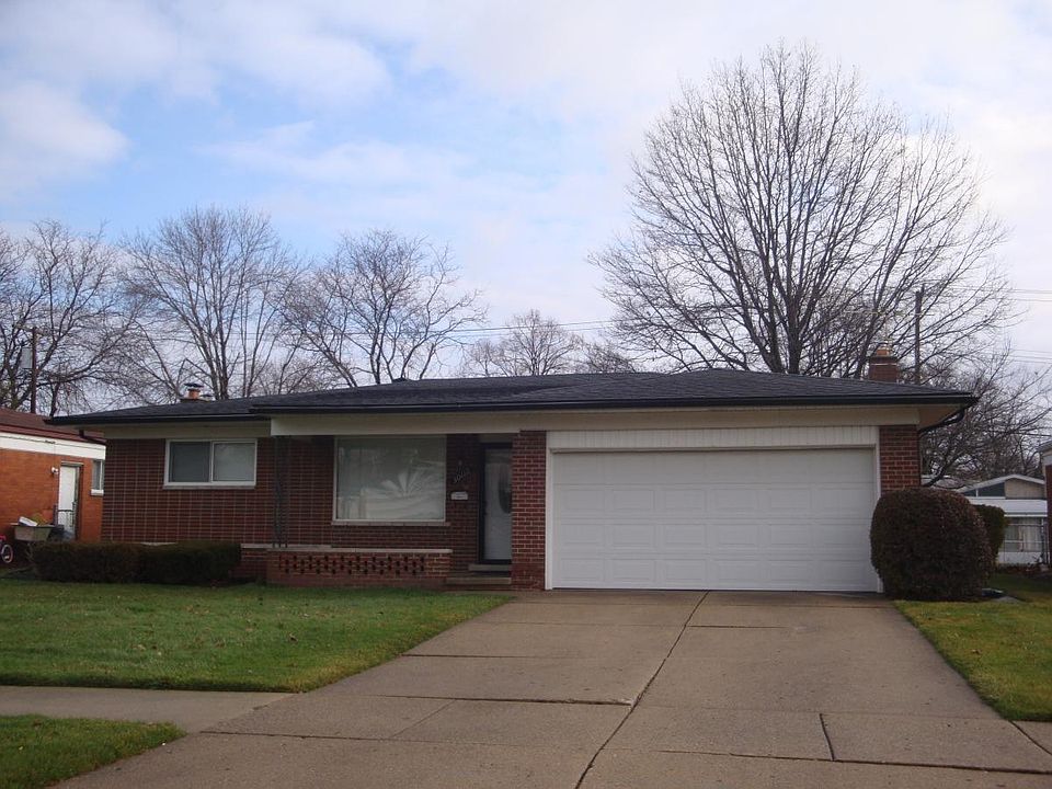 1st image of 30112 Warner Ave #1