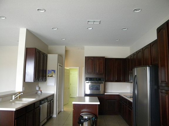 4th image of 23515 Abercorn Ln