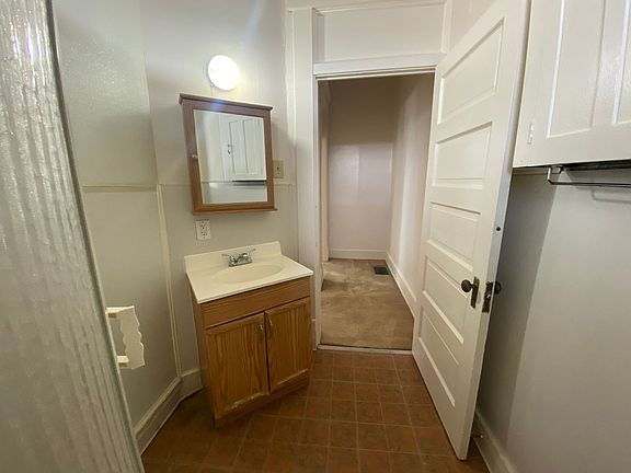 4th image of 1619 Highland St APT D