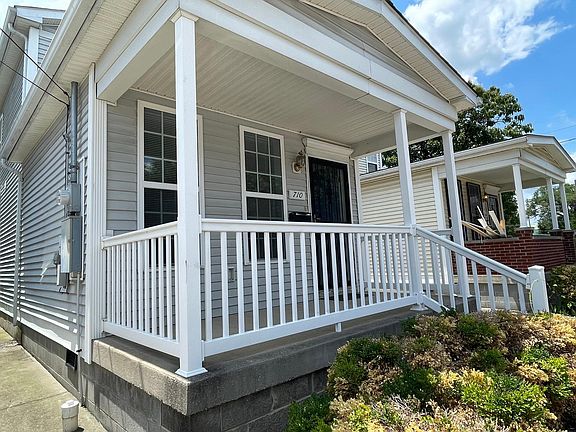 2nd image of 710 Finzer St