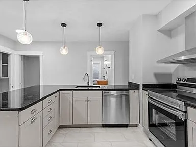 33 Thomas St Fitchburg MA | Zillow