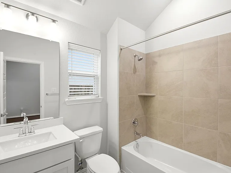 2106 Villa Flora Ln — Photo 20