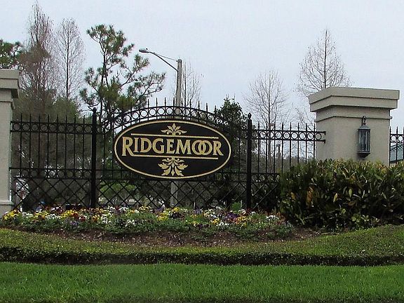 2nd image of 3213 Glenridge Ct