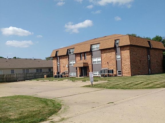 Building rear entrance/parking