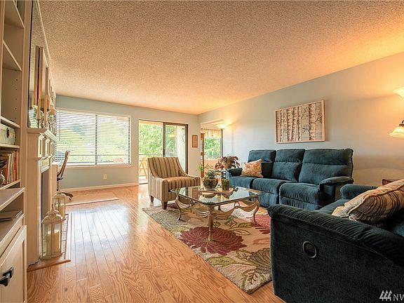 3rd image of 10825 Glen Acres Dr S APT B