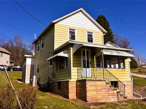 710 1st St, Ernest, PA 15739