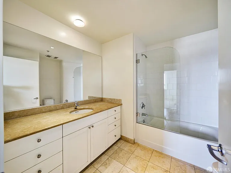 400 Beale St #1707 — Photo 13