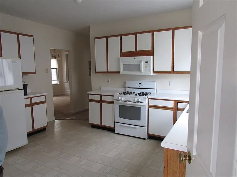 115 E Elm Ave #115 — Photo 9
