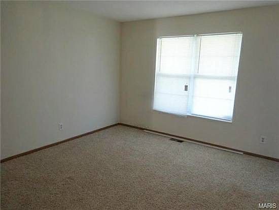 5th image of 5189 Edgemere Dr