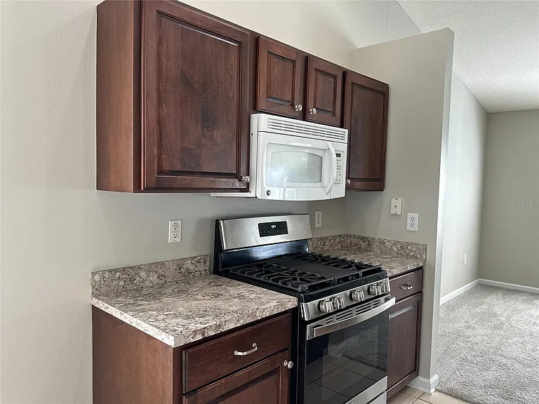 30747 Burleigh Dr — Photo 10