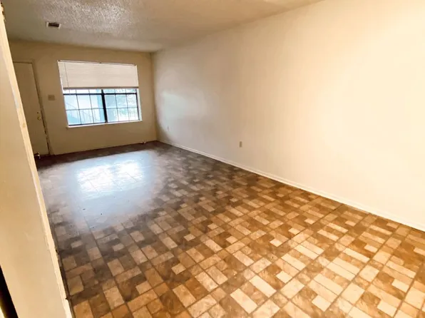 DM 2059 Mariner Dr, 2059 Mariner Dr #16, Baton Rouge, LA 70820