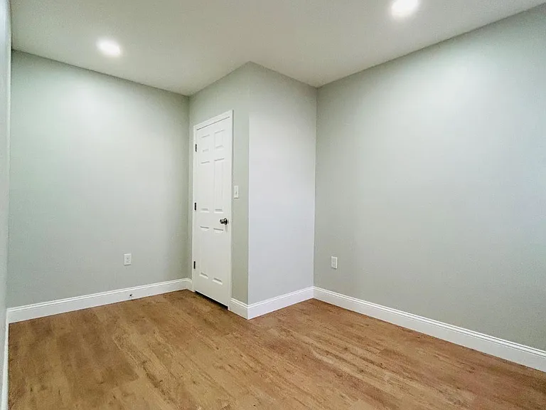 1416 S Broad St #3 — Photo 12