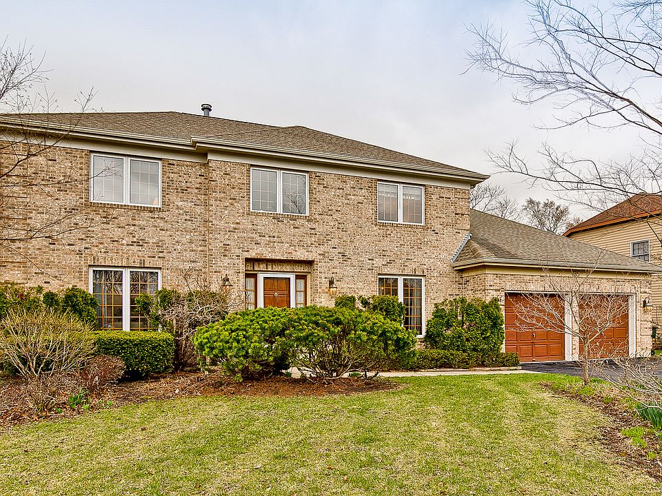1st image of 685 Waverly Dr