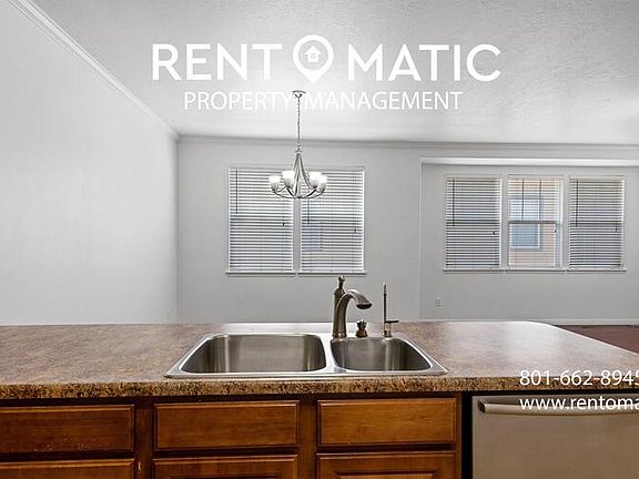 5th image of 10988 S Maple Farms Ln