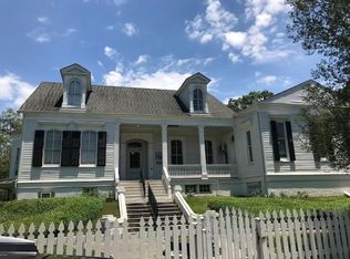 7729 Maple St, New Orleans, LA 70118