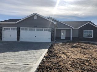 502 Wild Oats Dr, Wright City, MO 63390