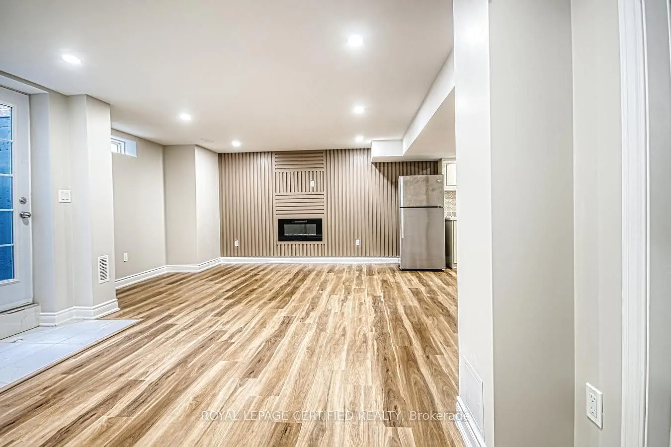 2 bed, $1,800 — Photo 3
