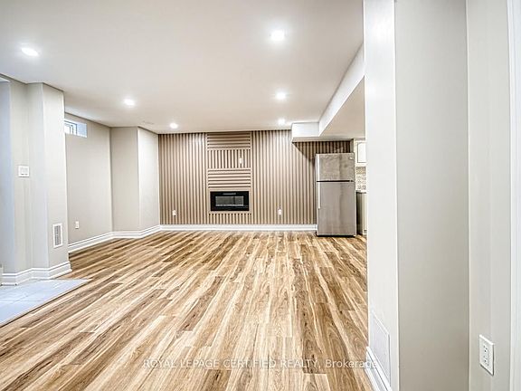 3rd image of 1427 Whitney Ter #Basement
