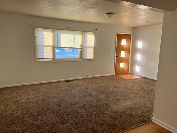 2nd image of 152 Harrow Ln