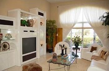 3rd image of 10738 Greenbriar Villa Dr
