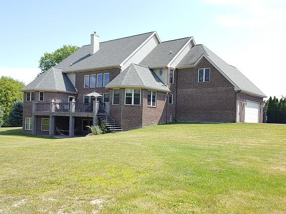 3rd image of 13141 Macneil Ct