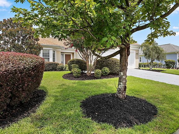 2nd image of 74 Holly Ribbons Cir