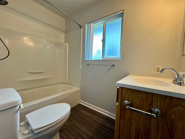 940 Newport Ave SW #1340 — Photo 10