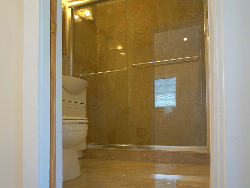 1st image of 270 Seminole Ave APT 4