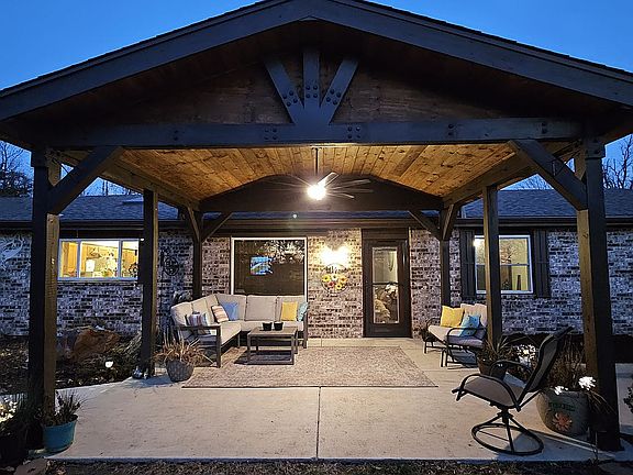 2nd image of 6530 NE Indian Creek Rd