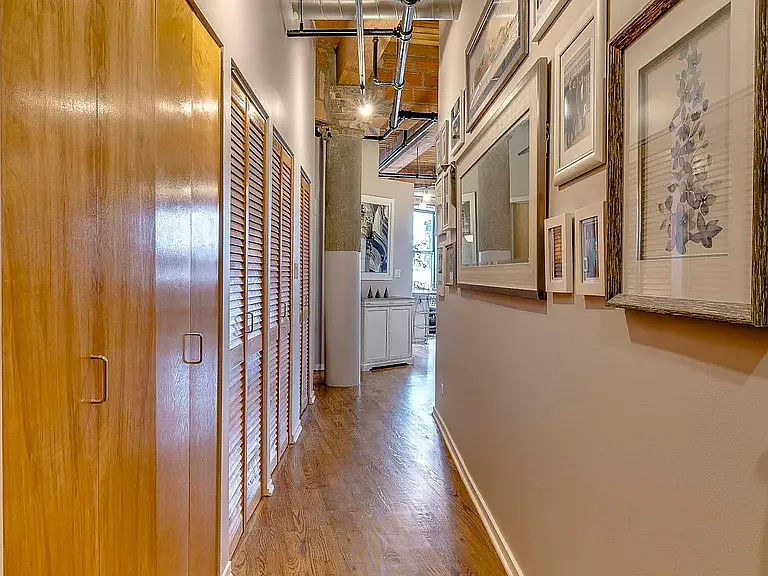 2310 S Canal St #301 — Photo 14