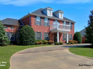 3 W Wembly Dr, Rogers, AR 72758