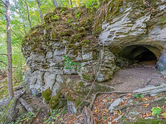 2nd image of 3 Indian Creek Rd Lot 3