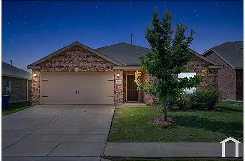 3107 Angus Dr Photo 1