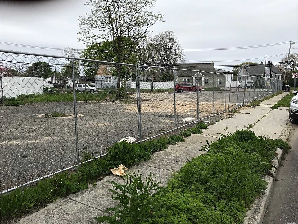 1st image of 519 N Wellwood Ave