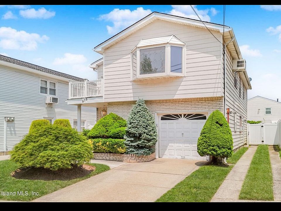 1st image of 373 Katan Ave Floor 1