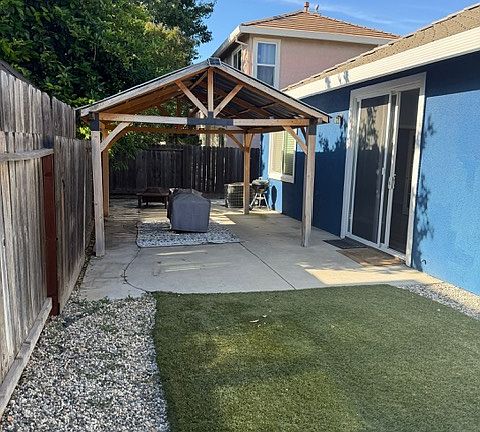 3rd image of 508 Lassen Way