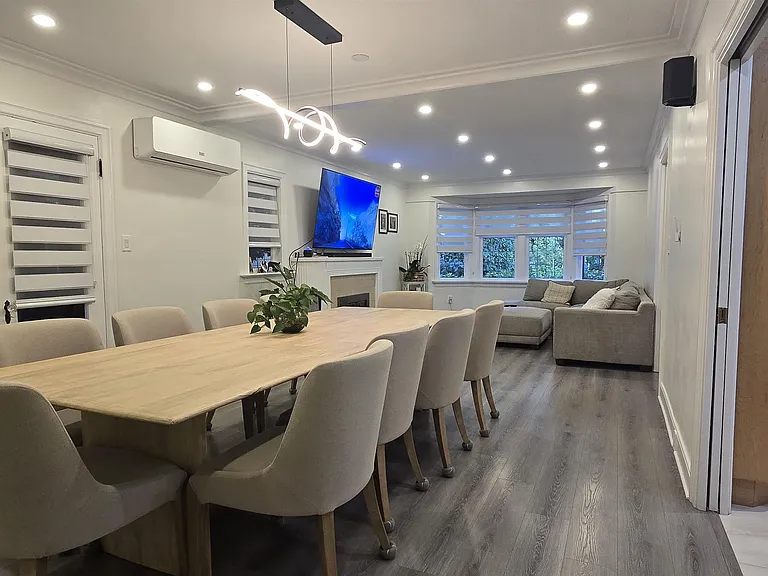 407 Saint George St — Photo 13